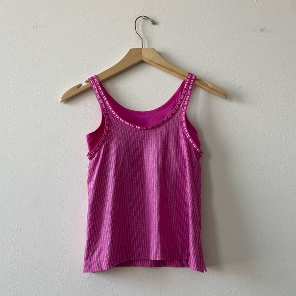 Nike Women’s Dri-FIT Top - Picture 2 of 3